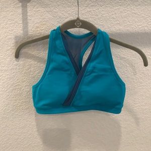 Lululemon Deep V sports bra. Size 6. Blue green